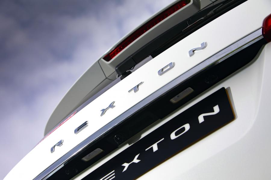 Логотип SsangYong Rexton ICE (Y400) 2019 года  (UK) (фото 13 из 26)